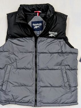 Reebok Men's Black Charcoal Colorblock Puffer Vest Logo NWT Size M Jacket